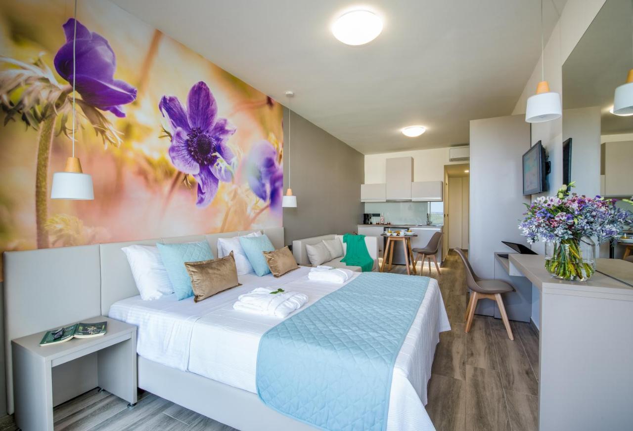 Incognito Creta Luxury Suites And More Kolimvarion Bagian luar foto